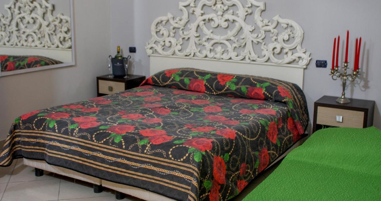 נאפולי Hotel Serena מראה חיצוני תמונה