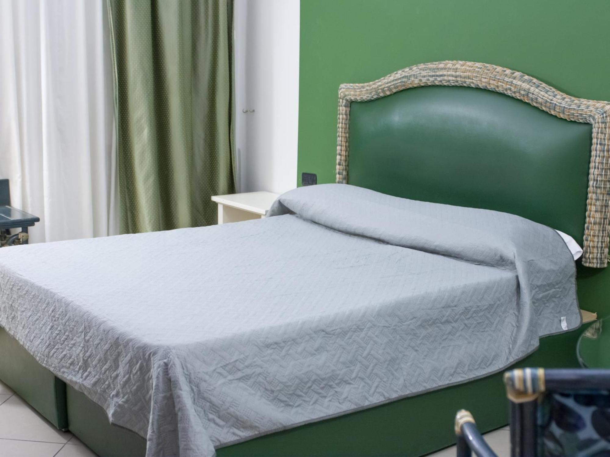 נאפולי Hotel Serena מראה חיצוני תמונה