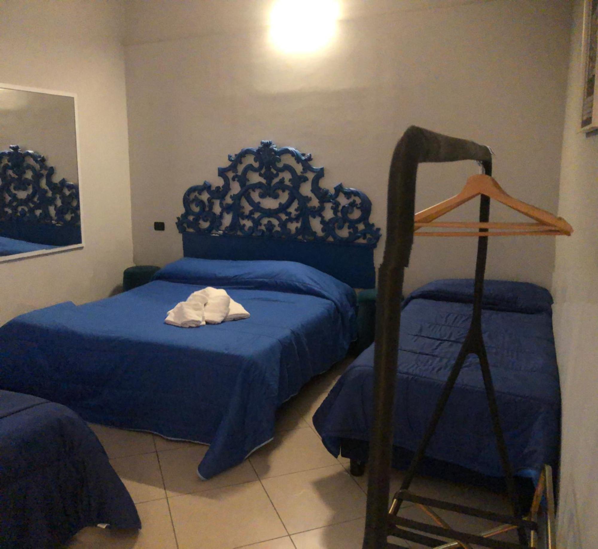 נאפולי Hotel Serena מראה חיצוני תמונה