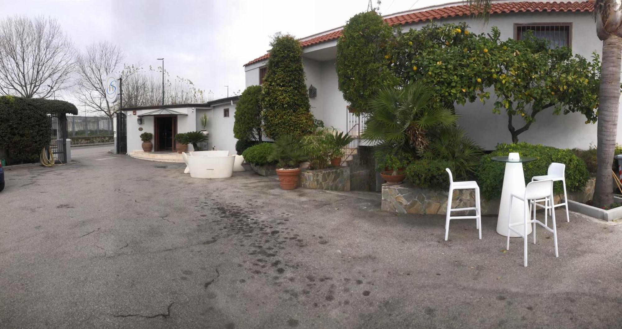 נאפולי Hotel Serena מראה חיצוני תמונה
